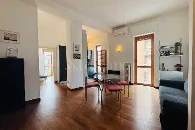 Casa in vendita, Viale Gabriele D'Annunzio, Milano