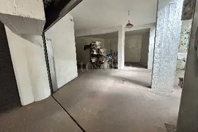 Box in vendita, Via Columella, Roma