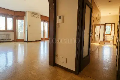 Casa in vendita, Via Francesco Baracca, Brescia