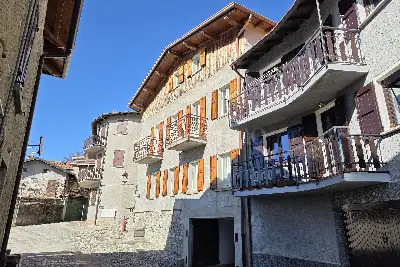 Casa Indipendente in vendita, Via Pratobevera, Sormano