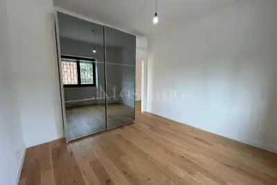Casa in affitto, Via Prassitele, Roma