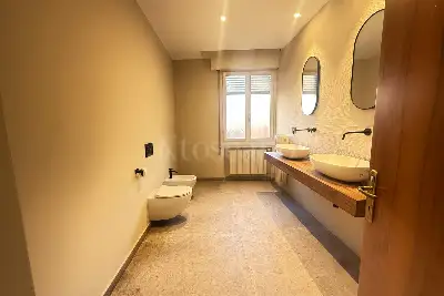 Ufficio in vendita, Via San Felice, Bologna