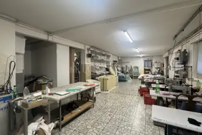 Laboratorio in vendita, Via Bruno Buozzi, Prato