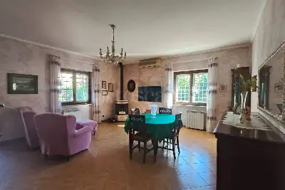 Villa Bifamiliare in vendita, Via delle Vigne di Morena, Roma, Roma