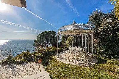 Villa in vendita, Via Torquato Tasso Manerba, Manerba del Garda