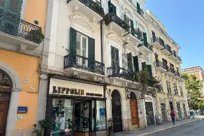 Negozio in vendita, Via Carulli , Bari