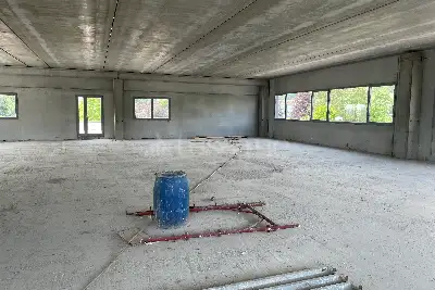 Capannone in affitto, via padre p. meroni 6, Albavilla