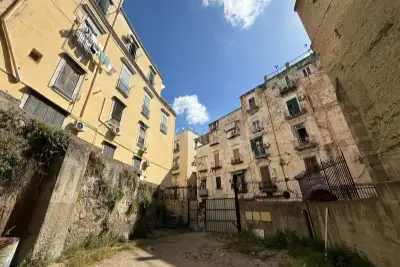 Casa in vendita, Via dei Cristallini, Napoli