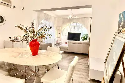 Villa Bifamiliare in vendita, Via Giuseppe Nigra, Sassari