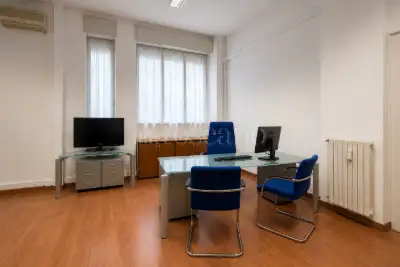 Negozio in vendita, Via Friuli, Milano