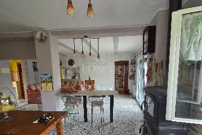 Casa Indipendente in vendita, Contrada Chioviano Basso 103, Bisenti