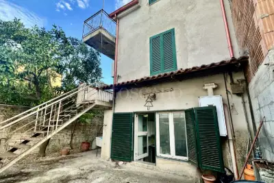 Casa Indipendente in vendita, Via Brescia, Casagiove
