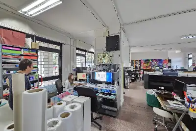 Negozio in vendita, Latina V.le Le Corbusier 175, Latina