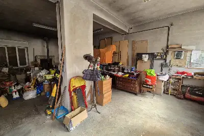 Laboratorio in vendita, Via Monte Baldo, Cantù