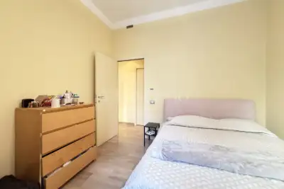 Casa in vendita, Via Santa Sofia, Milano