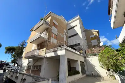 Casa in vendita, Via Cassia, Roma
