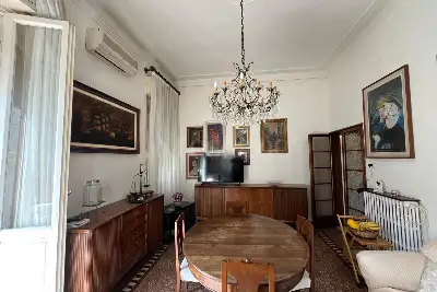 Casa in vendita, Via Giovanni Amendola, Prato