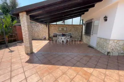 Villa in vendita, Via Sambucia, Palermo