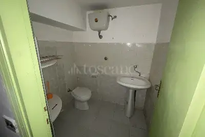 Negozio in vendita, Via Zamosch, Cassino