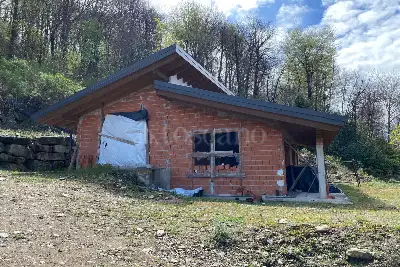 Villa in vendita, Via Signo e Carpio, Marchirolo