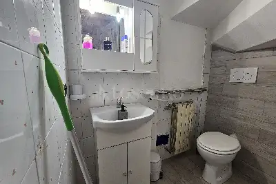 Villino a Schiera in vendita, Via Lago di Como, Pomezia