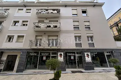 Negozio in vendita, Via Giuseppe Verdi, L'Aquila