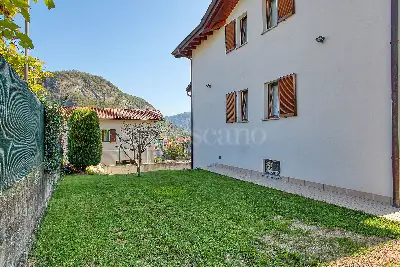 Villa in vendita, Via Pianazzo, Lavena Ponte Tresa