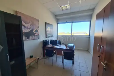 Ufficio in affitto, Via dei Castelli Romani, Pomezia