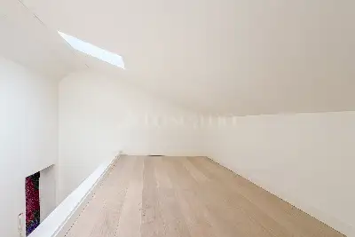 Casa in vendita, Via Giulio Uberti, Milano