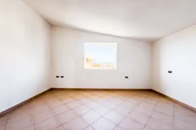 Casa in vendita, Via Ferrara, Olbia