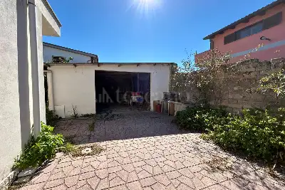 Villa in vendita, Via Montegioco, Roma