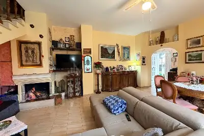 Palazzo in vendita, Via del Casale delle Pantanelle, Roma