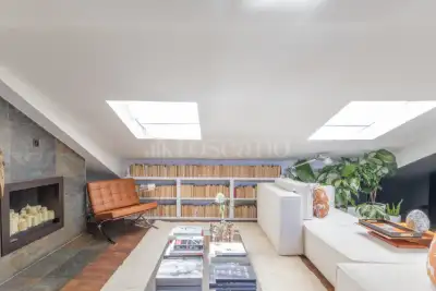 Casa in vendita, Via Bartolomeo Eustachi, Milano