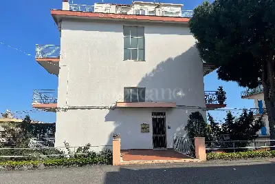 Casa in vendita, Via Orlando Vittorio Emanuele, Aci Castello