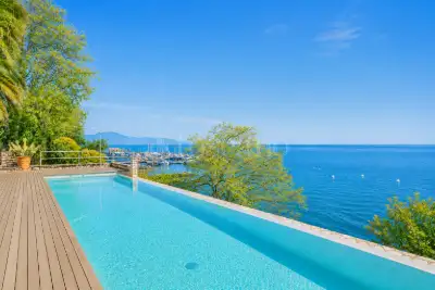 Villa in vendita, Via T. Tasso, Manerba del Garda