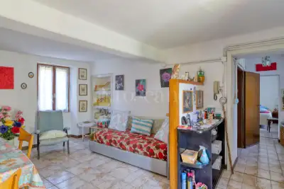 Casa in vendita, Via Taverna, Cugliate-Fabiasco