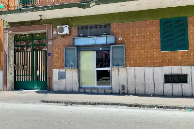 Negozio in affitto, Via E. A. Mario, Afragola