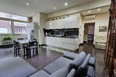 Casa in vendita, Via Olanda, Pomezia