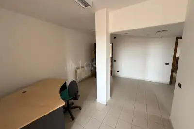 Ufficio in vendita, Via Panzini, Quartu Sant'Elena