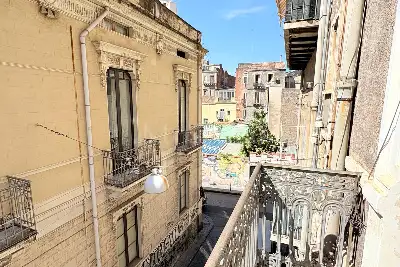 Casa in vendita, Via Umberto I, Catania