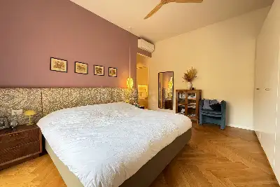 Casa in vendita, Via Galliera, Bologna