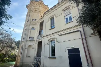 Attività Commerciale in vendita, Corso Alcide de Gasperi, Bari