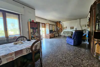 Villa in vendita, Via Rinascimento, Anzio