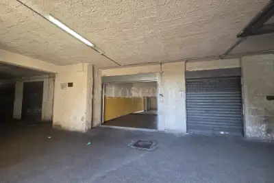 Box in affitto, Via Enzo Tortora, Napoli