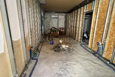 Negozio in vendita, Piazza Torlonia, Avezzano