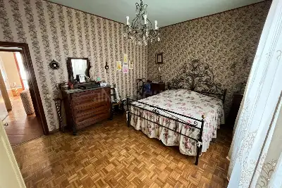 Casa in vendita, Via Ferrara, Prato