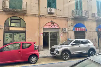 Negozio in vendita, Via Nicola Fabrizi, Messina