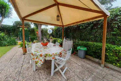 Villa Plurifamiliare in vendita, Via Ermesianatte, Roma