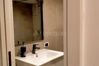 Casa in affitto, Via di San Nicola da Tolentino, Roma