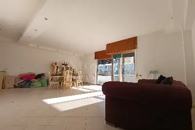 Casa in vendita, Piazza Pollastrini, Anzio